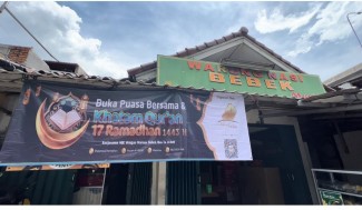 Ingin Jadi Pelayan Quran, Pemilik Warung Makan Bebek Sediakan Buka Puasa