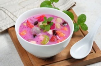 Disukai Semua Orang, Ini Resep Sup Buah untuk Berbuka