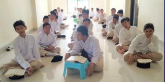 Bertadabbur Qur’an Ala Siswa AQLIS, Manfaatkan Medsos untuk Berdakwah