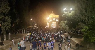 Tenda I’tikaf di Masjid Al-Aqsa, Umat Islam Siaga Hadang Serangan Zionis