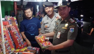 Warga DKI Jakarta Dilarang Nyalakan Petasan saat Malam Takbiran