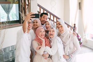 Makna Idul Fitri: Kembali Menata Hati dan Berbagi Kebahagiaan