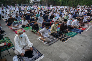 Tak Banyak Tahu, Ini Rujukan Sunnah Shalat Id di Lapangan