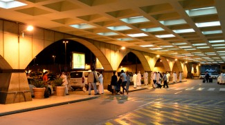 Ini Penyebab Ribuan Jamaah Haji Membeludak di Bandara Jeddah