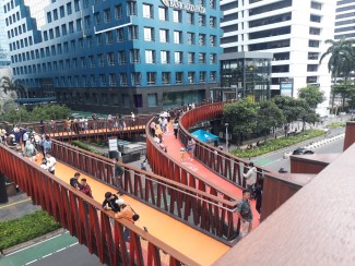 Tips Hunting Foto Estetik di JPO Pinisi Sudirman