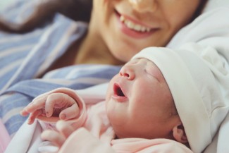 Pernah Caesar, Bisakah Melahirkan Normal? Ini Kata Dokter Kandungan