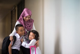 Anak Bawel di Rumah tapi Pendiam di Luar, Normalkah?