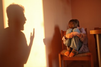 Waspada, 4 Kesalahan Orang Tua Bisa Sebabkan Anak Jadi Gay