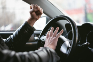Manfaat Kontrol Emosi, Belajar dari Arogansi Pengemudi Pajero Sport