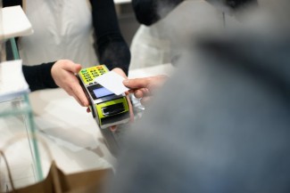 Begini Cara Jadi Generasi Cashless yang Cerdas Kelola Finansial