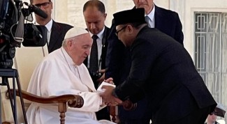 Diutus Presiden Jokowi Undang Paus Fransiskus, Menag Datang ke Vatikan