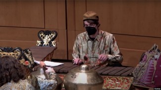 Puluhan Mahasiswa University of North Carolina Antusias Pelajari Bahasa Indonesia