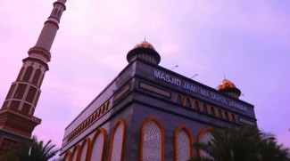 Masjid Miftahul Jannah Dilengkapi Menara Berketinggian 50 Meter
