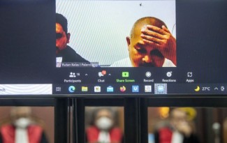 Putusan Hakim: Alex Noerdin Divonis Penjara Selama 12 Tahun