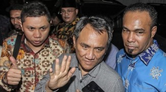 NasDem Usung Jenderal Aktif Bakal Capres, PD Kritik Surya Paloh