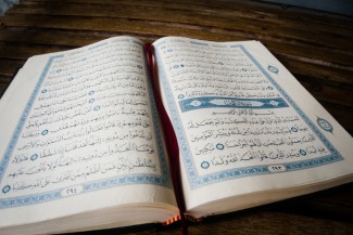 Hikmah Al-Qur’an Diturunkan dalam Bahasa Arab, Keasliannya Terjaga Sepanjang Zaman