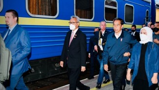 Presiden Jokowi Bawa Bantuan Kemanusiaan untuk Rakyat Ukraina