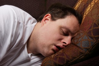 Perjuangan Seorang Pria Sembuhkan Ngorok Saat Tidur
