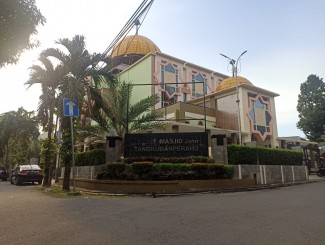 Menelusuri Masjid Tangkuban Perahu di Selatan Jakarta