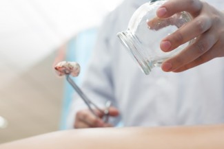Supaya Sehat, 6 Seleb Hollywood Ini Pilih Pengobatan Sunnah Nabi