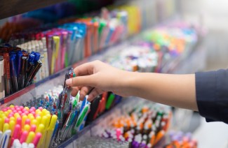 5 Toko Perlengkapan Sekolah di Jakarta Buka Sampai Larut Malam