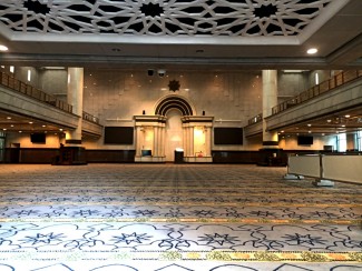 Bergaya Arsitektur Eropa, Masjid BI Mampu Tampung 5000 Jemaah