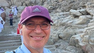 Saudi Tahan Warga yang Bantu Jurnalis Israel Masuk Mekkah