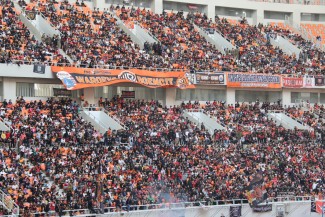 Anies Baswedan Serahkan JIS kepada Jakmania dan Warga Jakarta