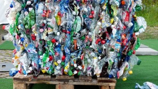 Sampah Plastik Jadi Penyebab Polusi, Limbahnya Harus Dibatasi