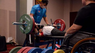 Para Atlet Angkat Berat Optimis Capai Target 6 Emas
