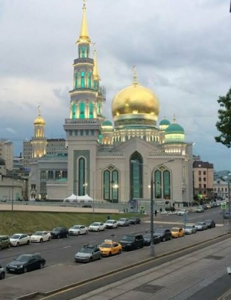 Melihat Kaligrafi Tertua Al-Quran di Masjid Agung Moskow