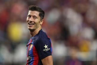 Xavi Tak Khawatir Lewandowski Belum Cetak Gol untuk Barcelona
