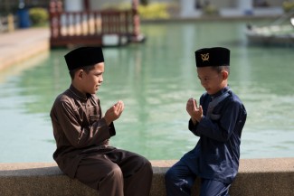 Anak Yatim Juga Punya Perasaan, Santunan Tak Perlu Dipertontonkan