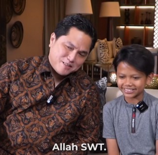 Dari Pengamen Pasar hingga Nyanyi di Istana Negara, Ini Perjalanan Hidup Farel Prayoga