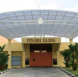 Dijatuhi Hukuman 12 Tahun, Apa Makan Malam Najib Razak di Penjara?