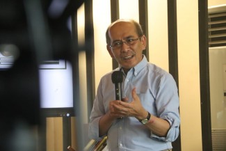 Faisal Basri: Ekonomi Islam, Alternatif bagi Kehancuran Ekonomi Global
