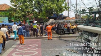 Kecelakaan Maut Truk Trailer di Bekasi, 10 Orang Tewas