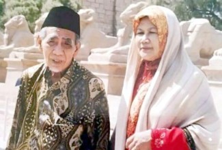 Innalillahi, Nyai Maryam Heni Syafa’ati Istri Mbah Maimoen Zubair Wafat