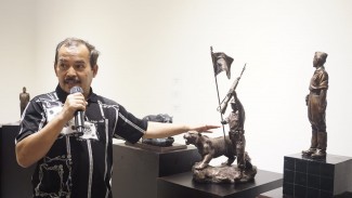 Seniman Yusman Gelar Pameran Tunggal Gerbang di Galeri Nasional Indonesia
