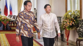 Jokowi Bertemu Presiden Filipina, Bahas Isu Bilateral dan Kawasan