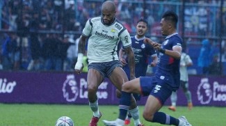 Hasil Liga1: Persib Bandung Menang Lawan Arema FC 2-1