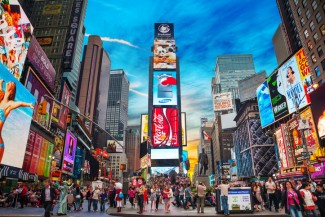 Fitri Carlina Sukses Ajak Bule Times Square Joget Ojo Dibandingke