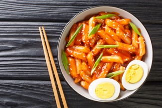 Pengganjal Perut saat Musim Hujan, Ini 5 Makanan dan Minuman Wajib Ada di Rumah