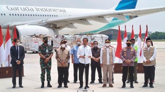 Jokowi Lepas Bantuan Kemanusiaan untuk Korban Banjir di Pakistan