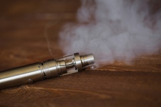 Hukum Islam Vape dan Rokok Konvensional Tidak Berbeda