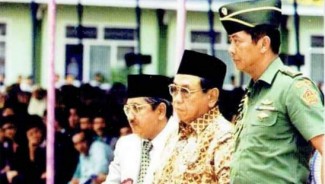 Menelisik Akar Kekerabatan Gontor dan Tebuireng