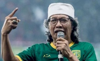 Cak Nun Minta TGIPF Bekerja Objektif dan Independen Tanpa Intervensi Polri