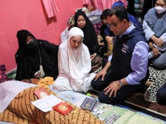 Takziah ke Rumah Korban MTsN 19, Anies Baswedan: Insya Allah Husnul Khatimah