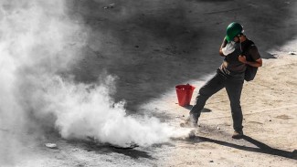 Penggunaan Gas Air Mata Kedaluwarsa Bisa Lebih Berbahaya