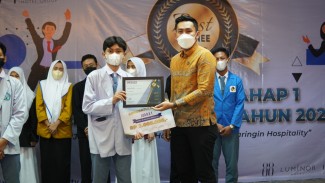 Dukung Potensi Siswa SMK, Waringin Hospitality Berikan Beasiswa bagi Best Trainee